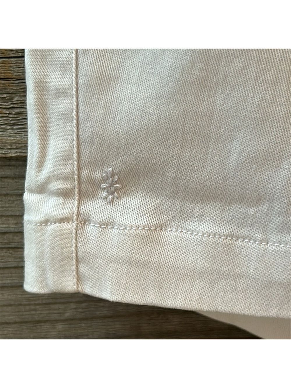 NWT Ecru The Mitchell Project Nash Shorts Size 4 Color:Hydrangia - Picture 3 of 15